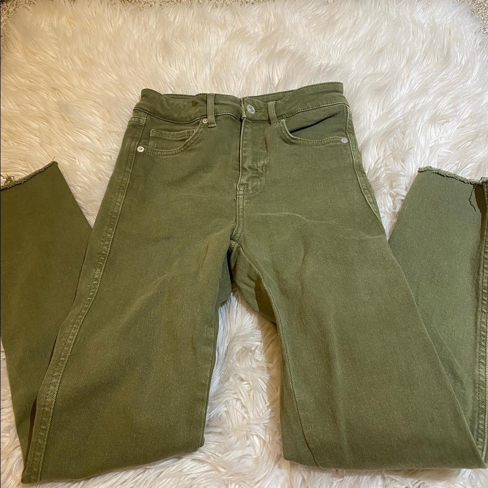 FREE PEOPLE olive green raw edge hem jeans!